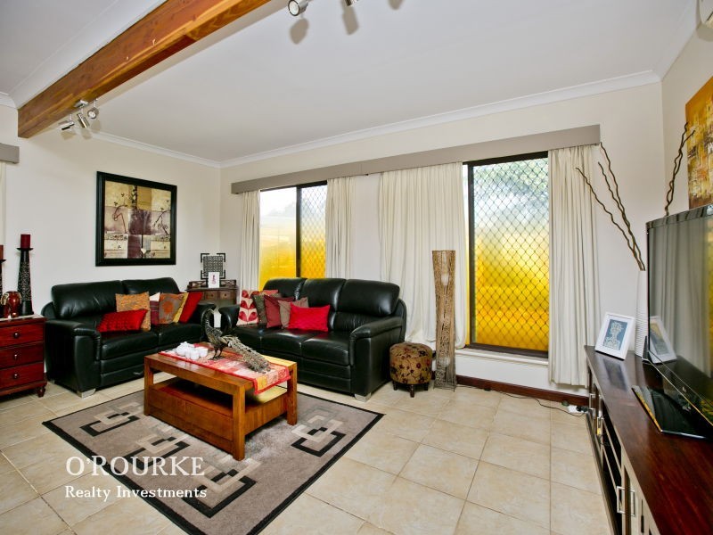 12 Croxton Place, Stirling WA 6021