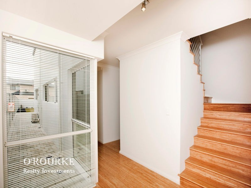 126 a Alice St, Doubleview WA 6018