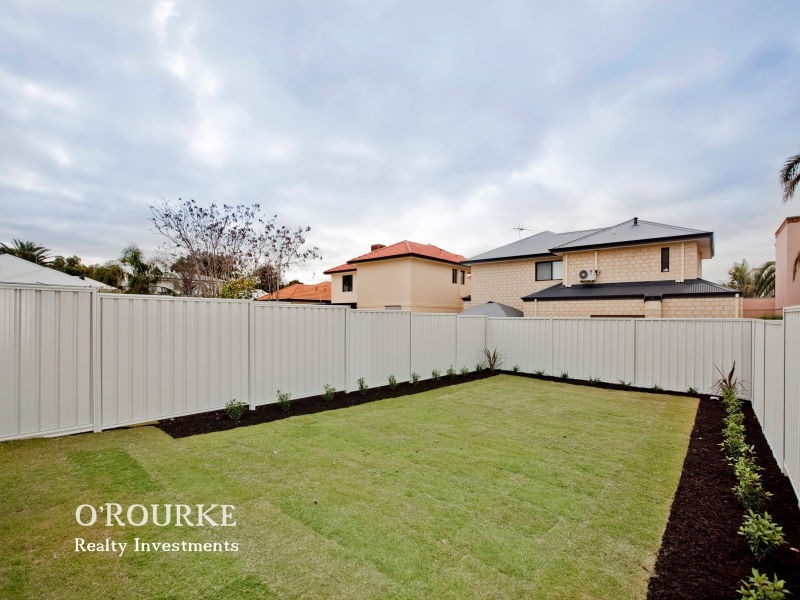 126 a Alice St, Doubleview WA 6018