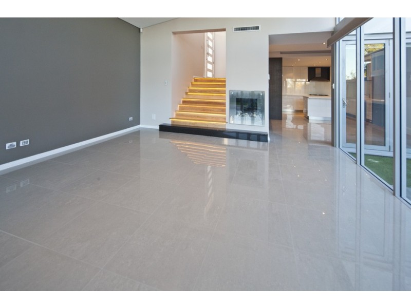 2 Alba Lane, City Beach WA 6015