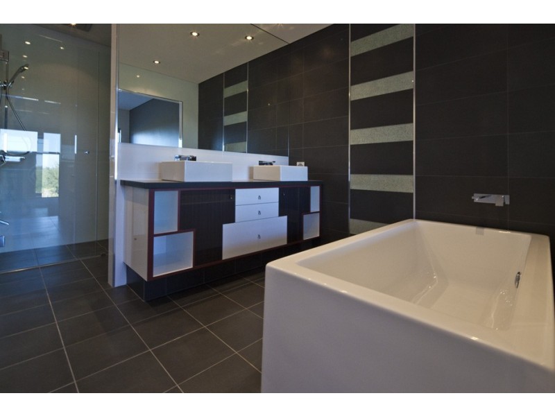 2 Alba Lane, City Beach WA 6015