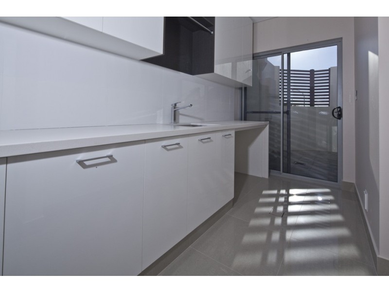 2 Alba Lane, City Beach WA 6015