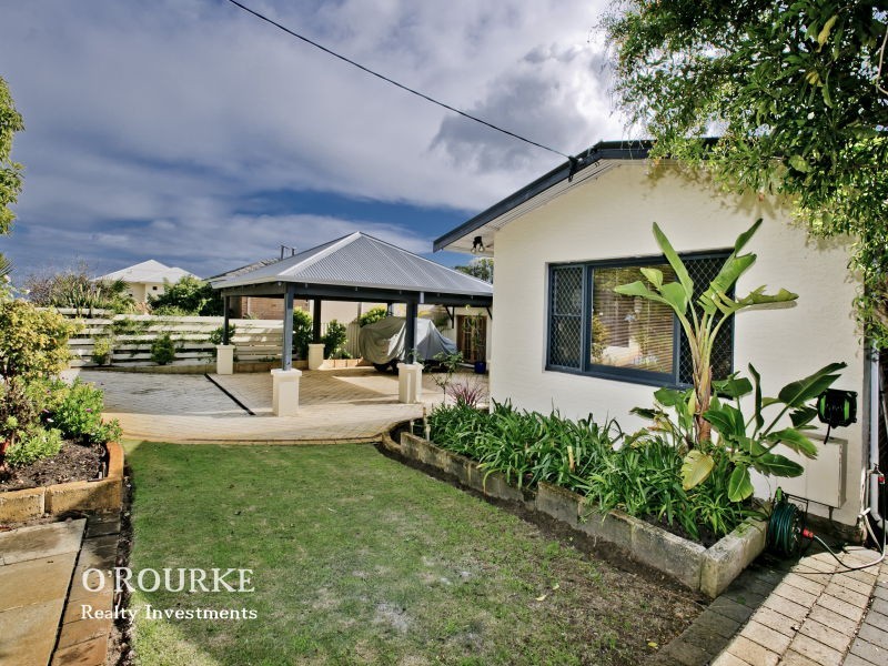 204 St Brigids tce, Doubleview WA 6018