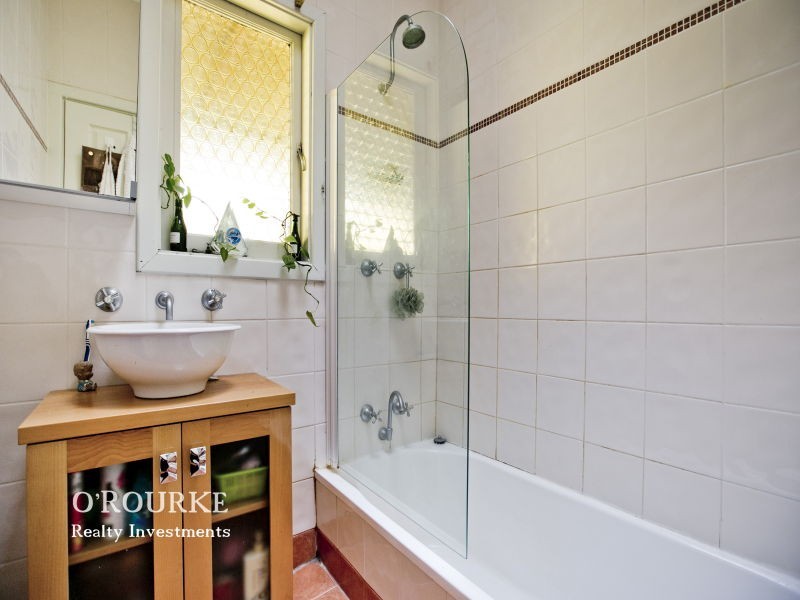 9 Little Street, Karrinyup WA 6018