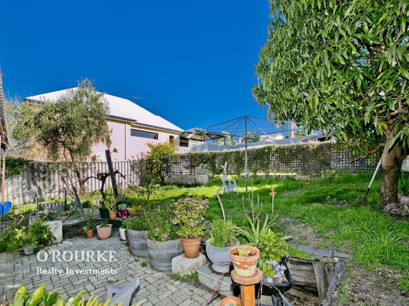 9 Little Street, Karrinyup WA 6018