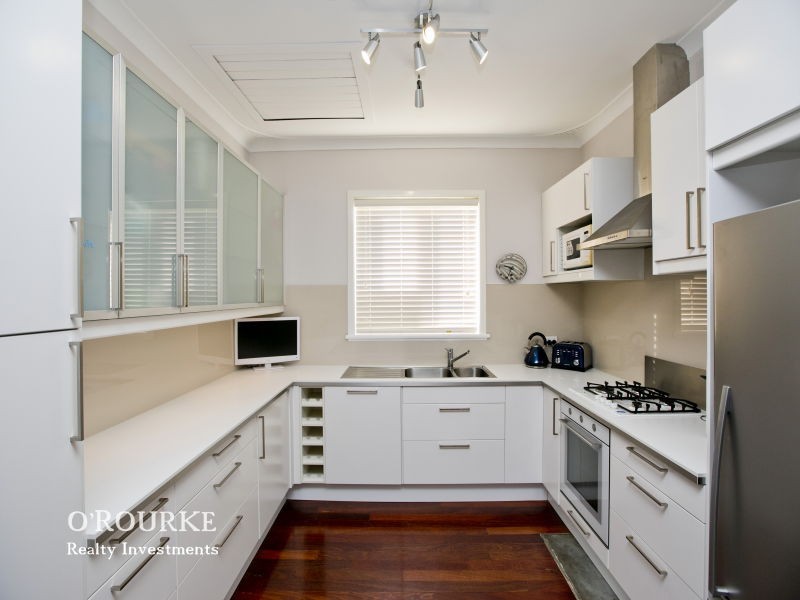 23 Laurence Road, Innaloo WA 6018