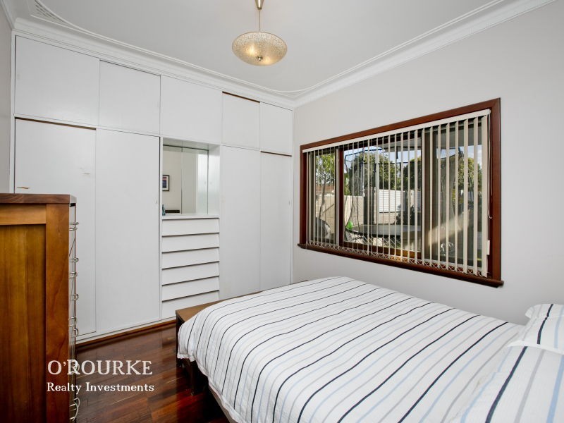 23 Laurence Road, Innaloo WA 6018