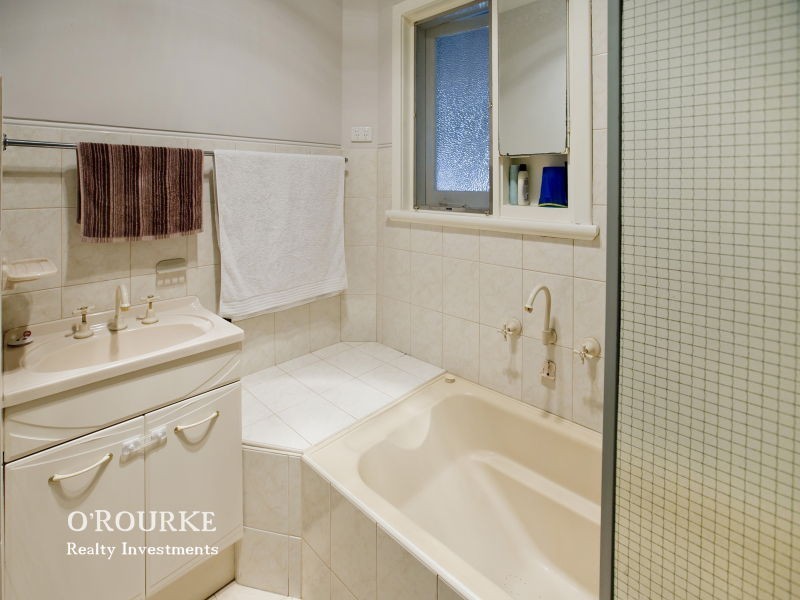 23 Laurence Road, Innaloo WA 6018