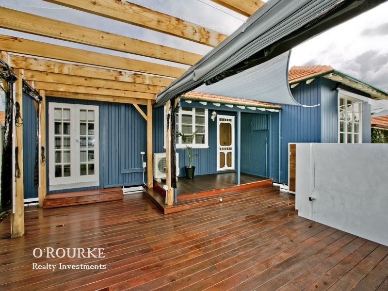 213 Huntriss Road, Doubleview WA 6018