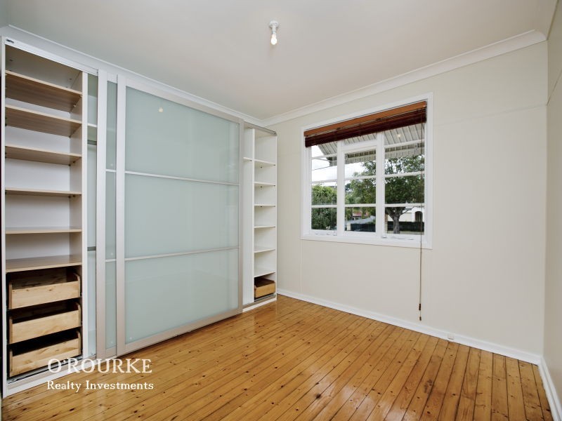 213 Huntriss Road, Doubleview WA 6018