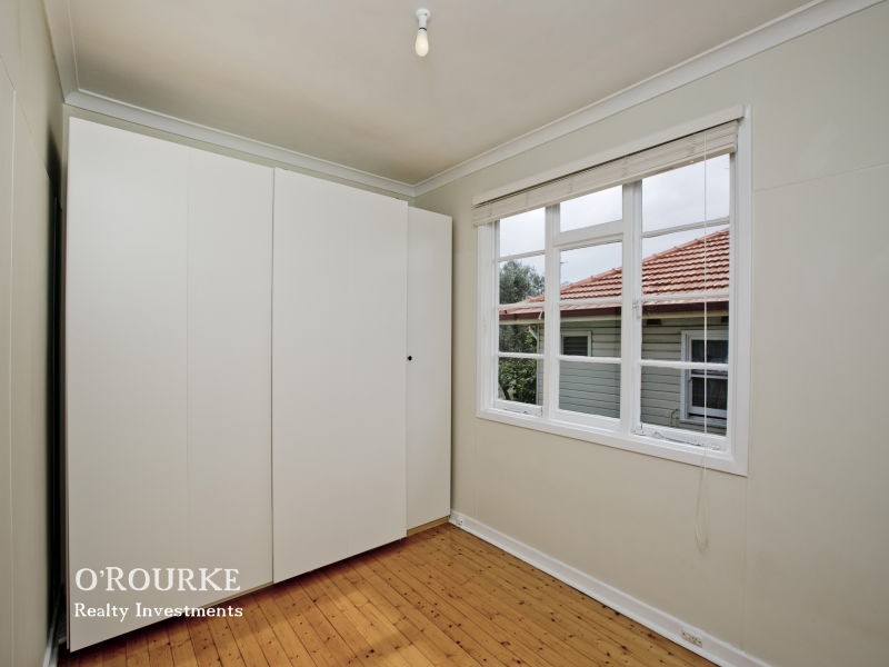 213 Huntriss Road, Doubleview WA 6018