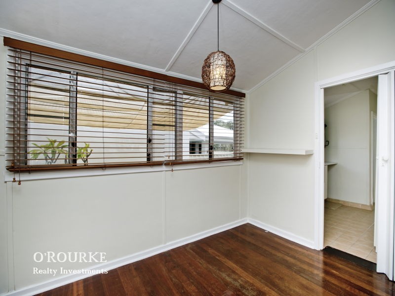 213 Huntriss Road, Doubleview WA 6018