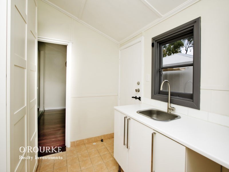 213 Huntriss Road, Doubleview WA 6018