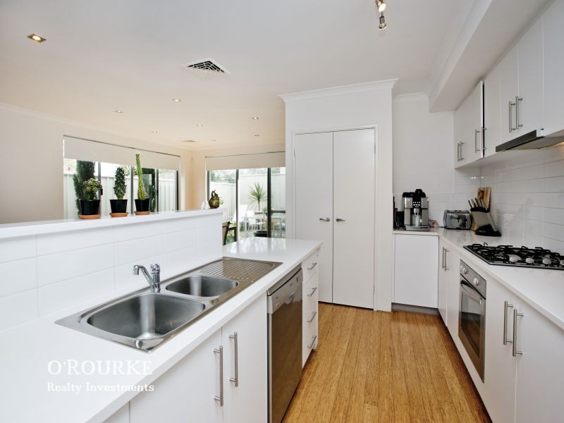 261 b Hancock Street, Doubleview WA 6018