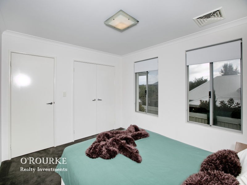 261 b Hancock Street, Doubleview WA 6018