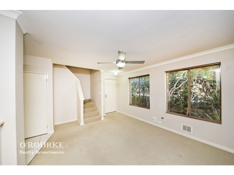 18 Knave Lane, Innaloo WA 6018