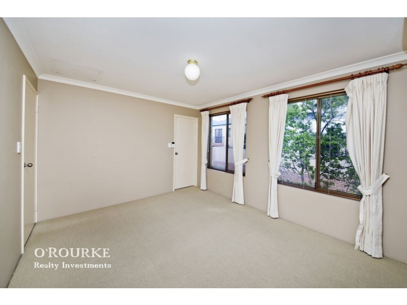 18 Knave Lane, Innaloo WA 6018