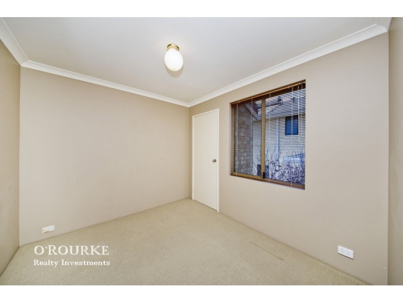 18 Knave Lane, Innaloo WA 6018