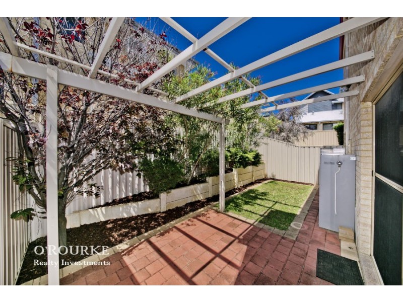 18 Knave Lane, Innaloo WA 6018