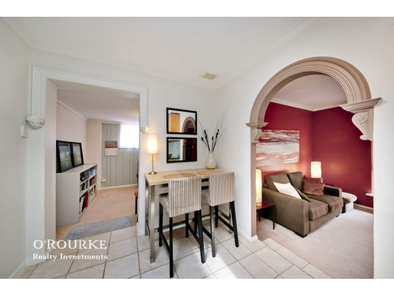 25 Rowsley Way, Carine WA 6020