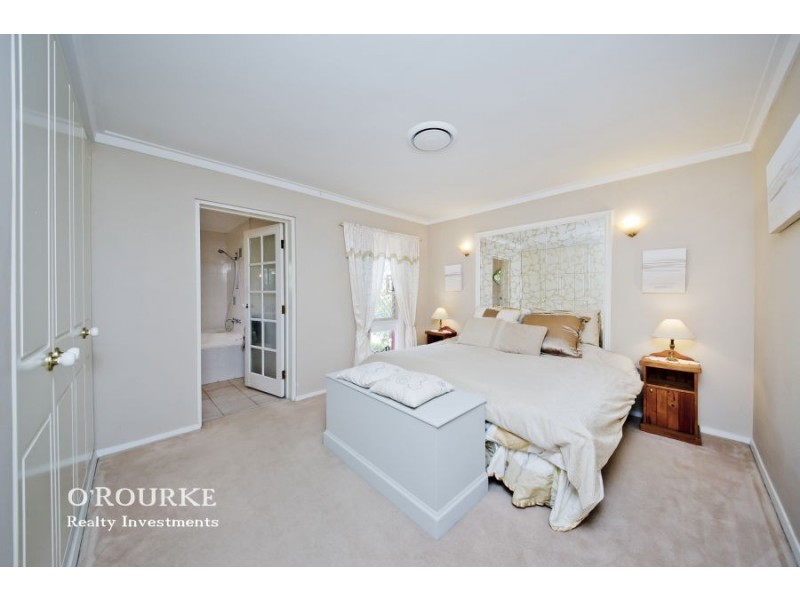 25 Rowsley Way, Carine WA 6020