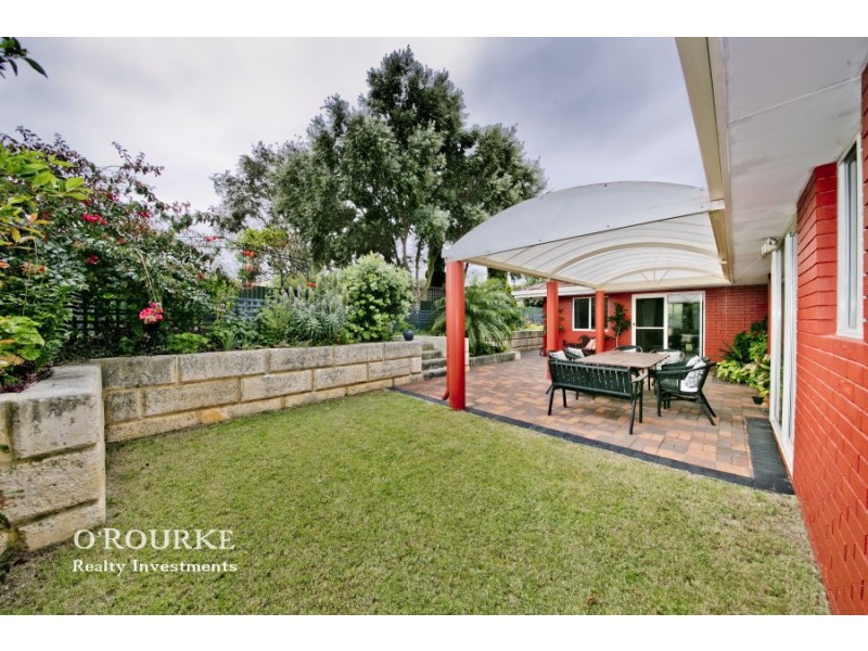 25 Rowsley Way, Carine WA 6020