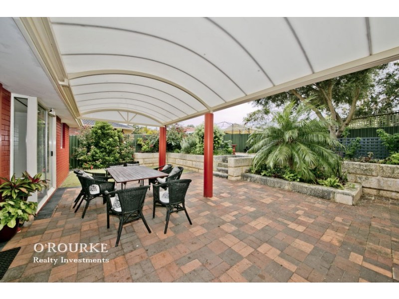 25 Rowsley Way, Carine WA 6020