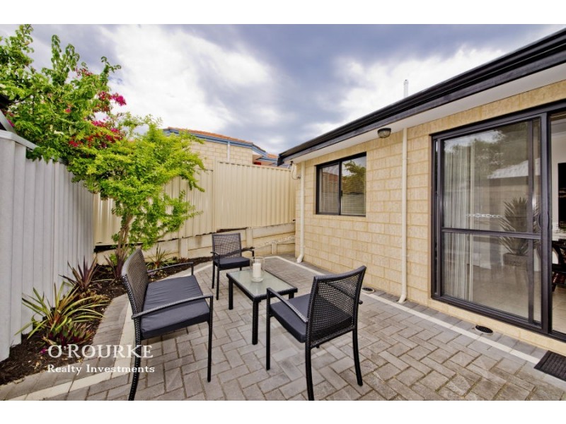 286b Huntriss Road, Doubleview WA 6018