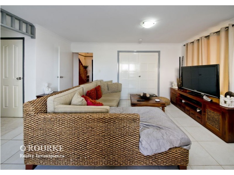 205 b Woodside Street, Doubleview WA 6018