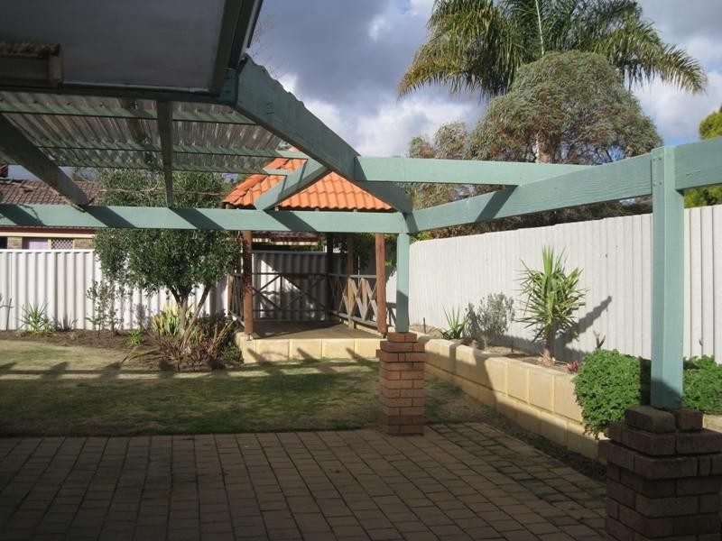 7 Adelaide Circle, Craigie WA 6025