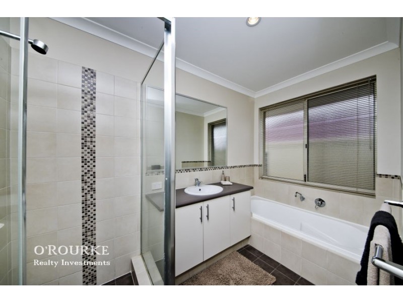 3 Gale Lane, Carramar WA 6031