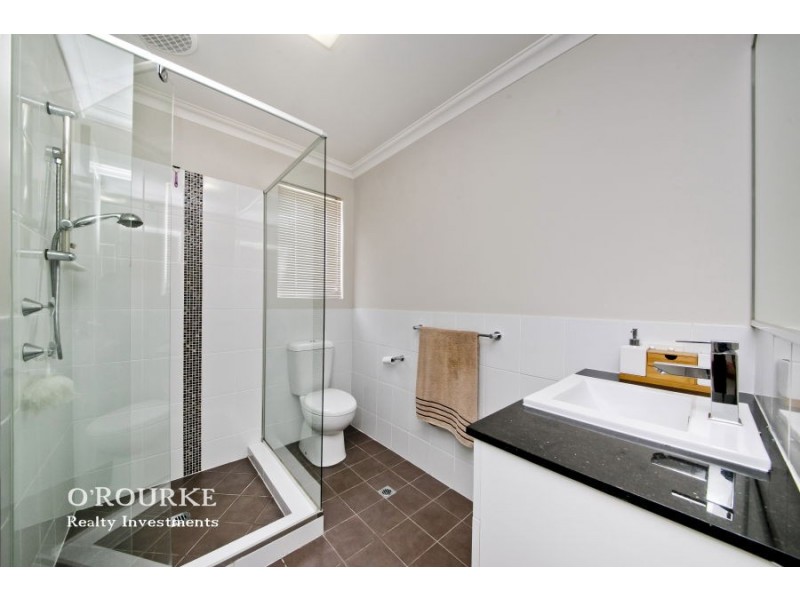 132C Odin Road, Innaloo WA 6018