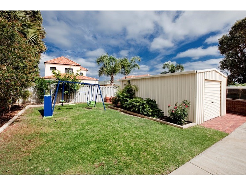 14 Haysom Street, Trigg WA 6029