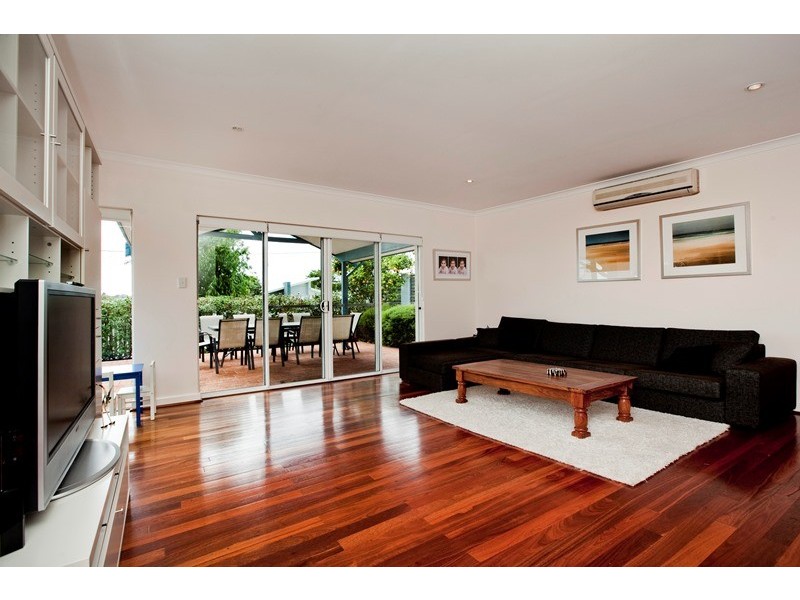 14 Haysom Street, Trigg WA 6029