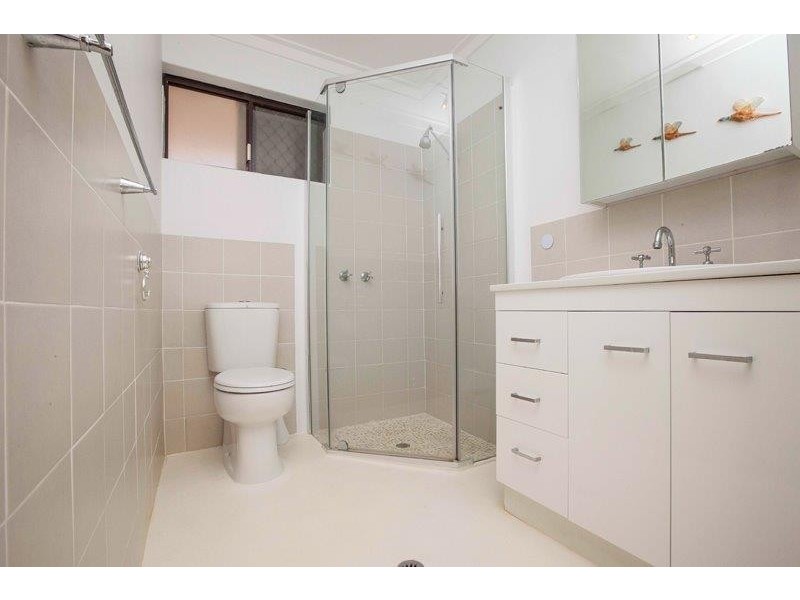 12 Woodhall Street, Stirling WA 6021