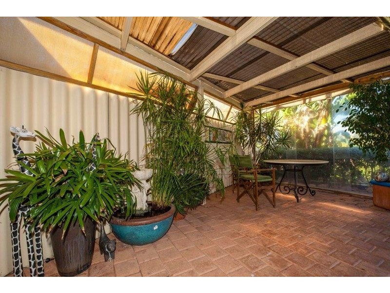 12 Woodhall Street, Stirling WA 6021