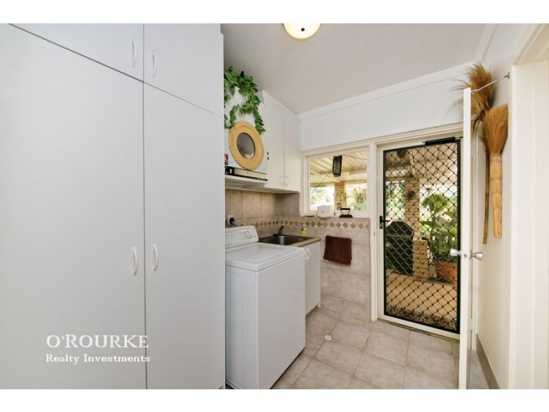 1 Gladman Way, Karrinyup WA 6018