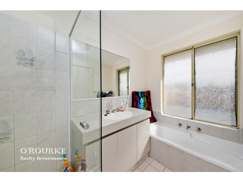 7 Bowra Ave, Woodlands WA 6018