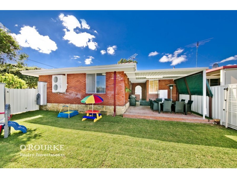 12 Turnbull Way, Trigg WA 6029
