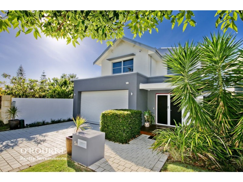 5 a Penelope Place, Innaloo WA 6018