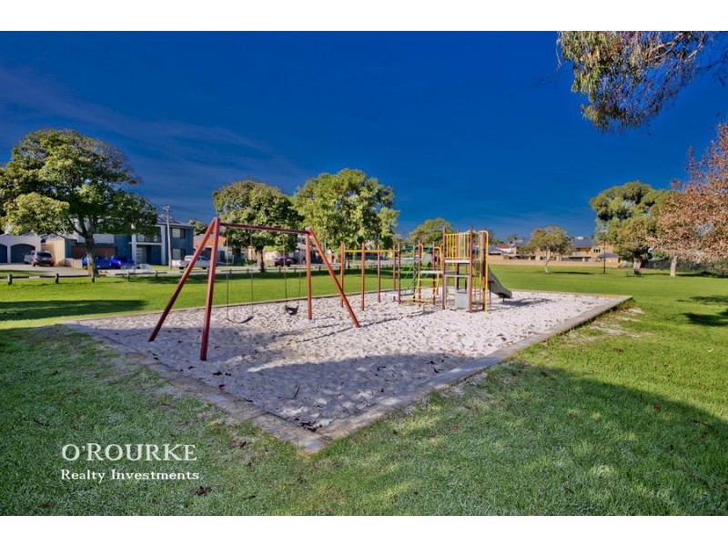 9B Hodges Place, Innaloo WA 6018