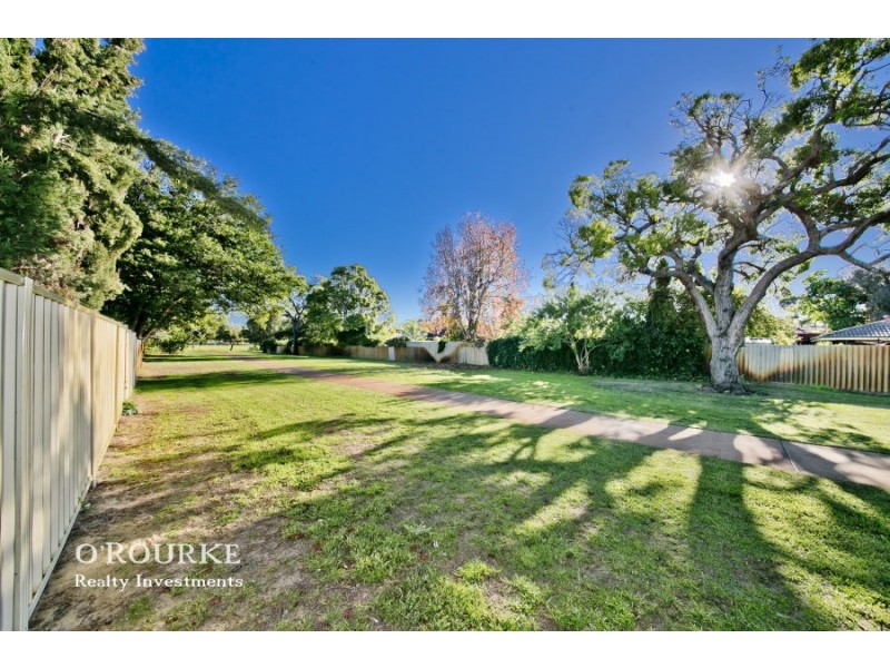 21 Maple Street, Greenwood WA 6024