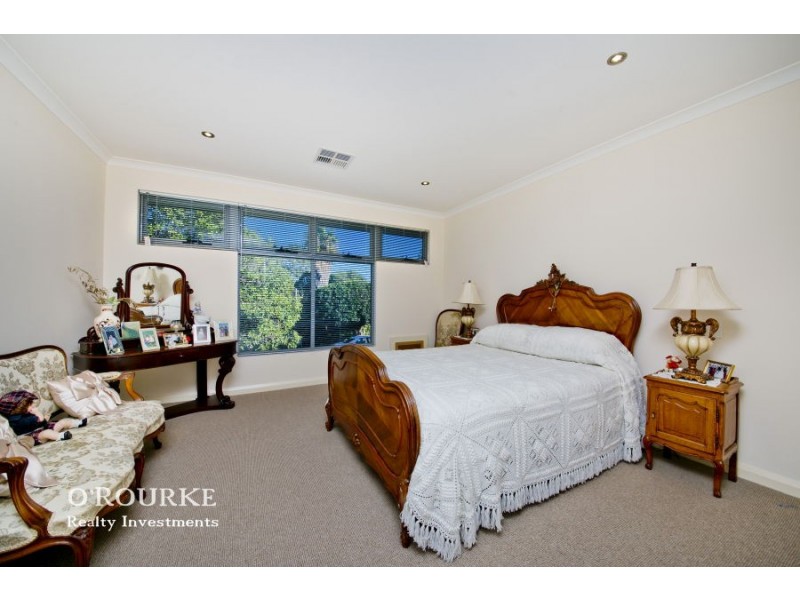 210 a Grand Prom, Doubleview WA 6018