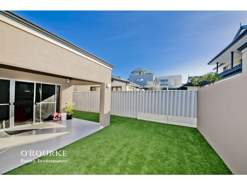 210 a Grand Prom, Doubleview WA 6018