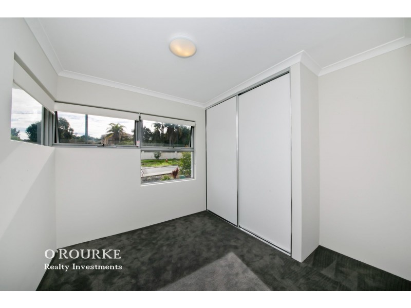 15 Ozone Parade, Trigg WA 6029