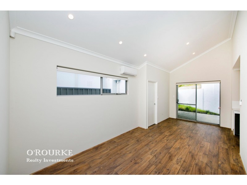 15 Ozone Parade, Trigg WA 6029