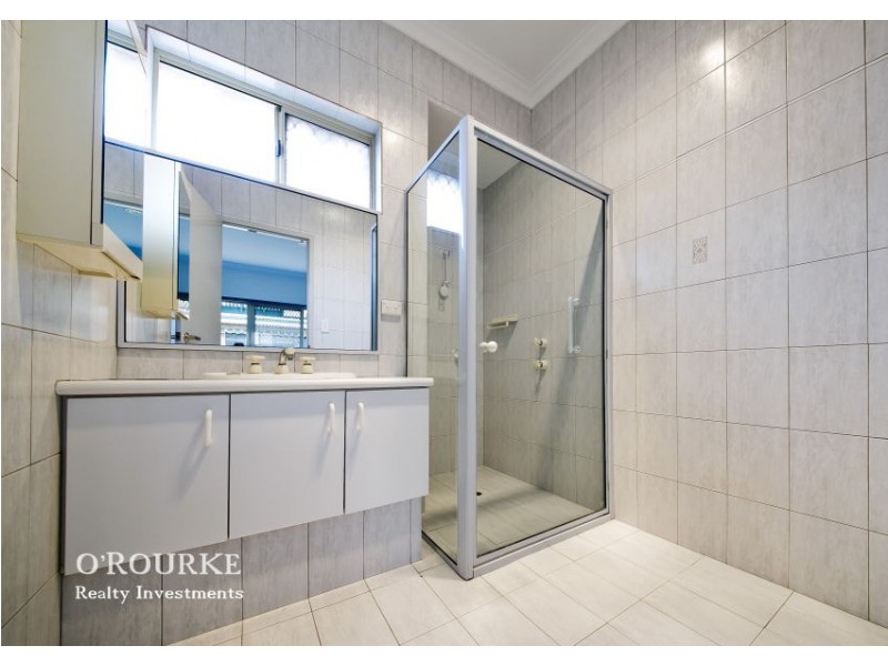 192A Grand Promenade, Doubleview WA 6018