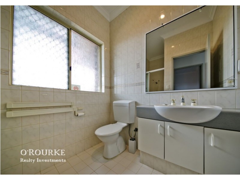 192A Grand Promenade, Doubleview WA 6018