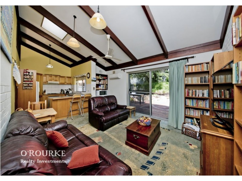 3 Rinaldi Crescent, Karrinyup WA 6018