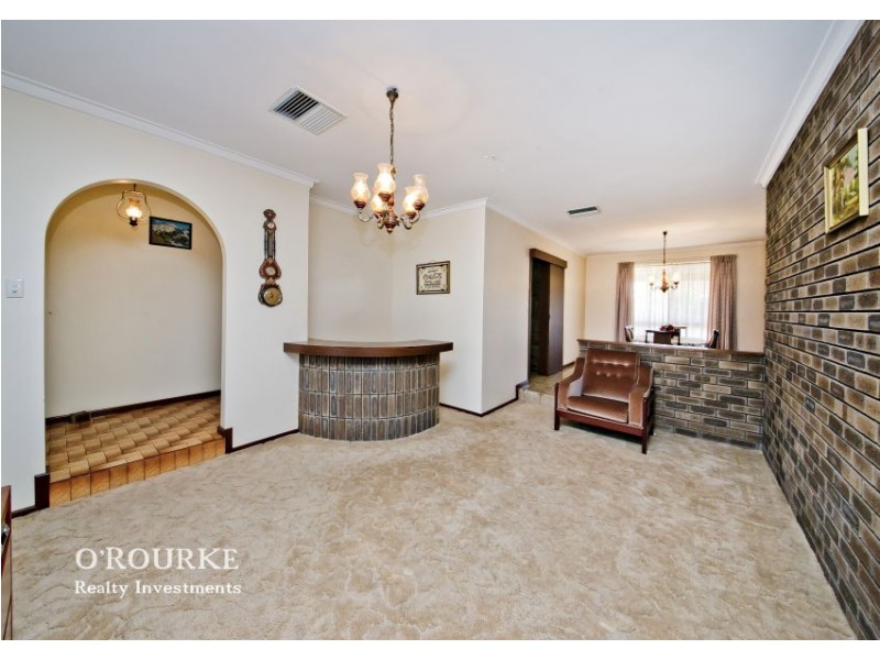 30 Oriole Street, Stirling WA 6021